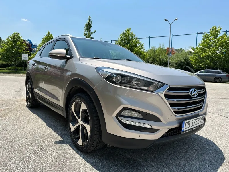 Hyundai Tucson Автоматик/Кожа/Камера Image 5