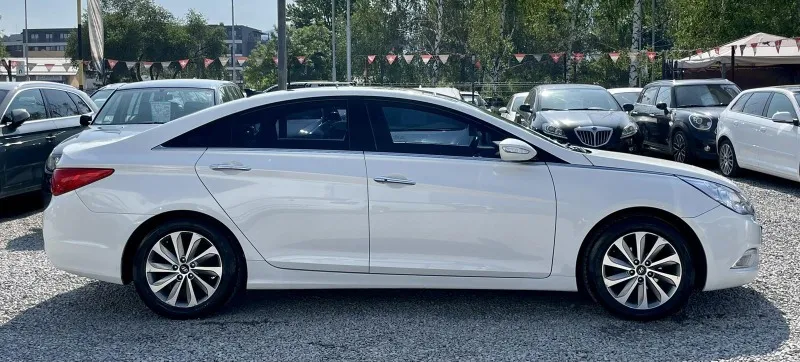 Hyundai Sonata 2.0LPI 156HP Image 4