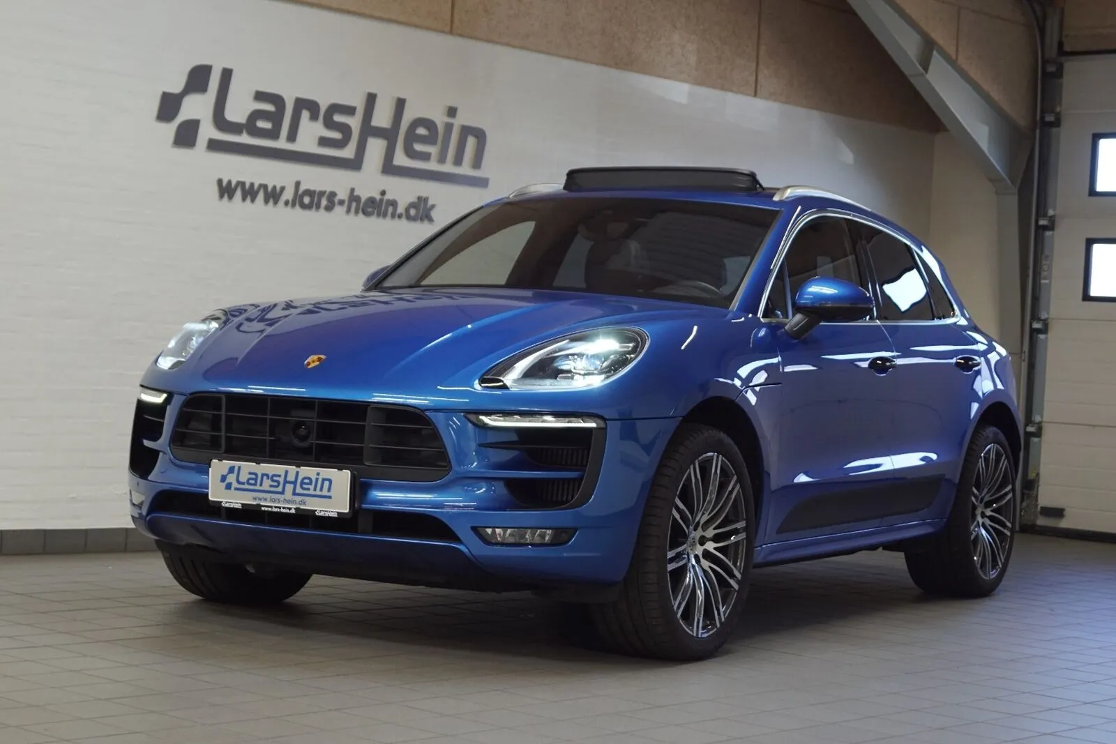 Porsche Macan S 3,0 PDK 5d Image 1