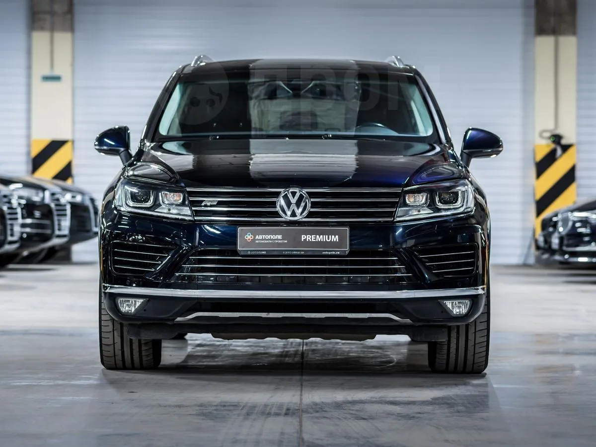 Volkswagen Touareg Image 8